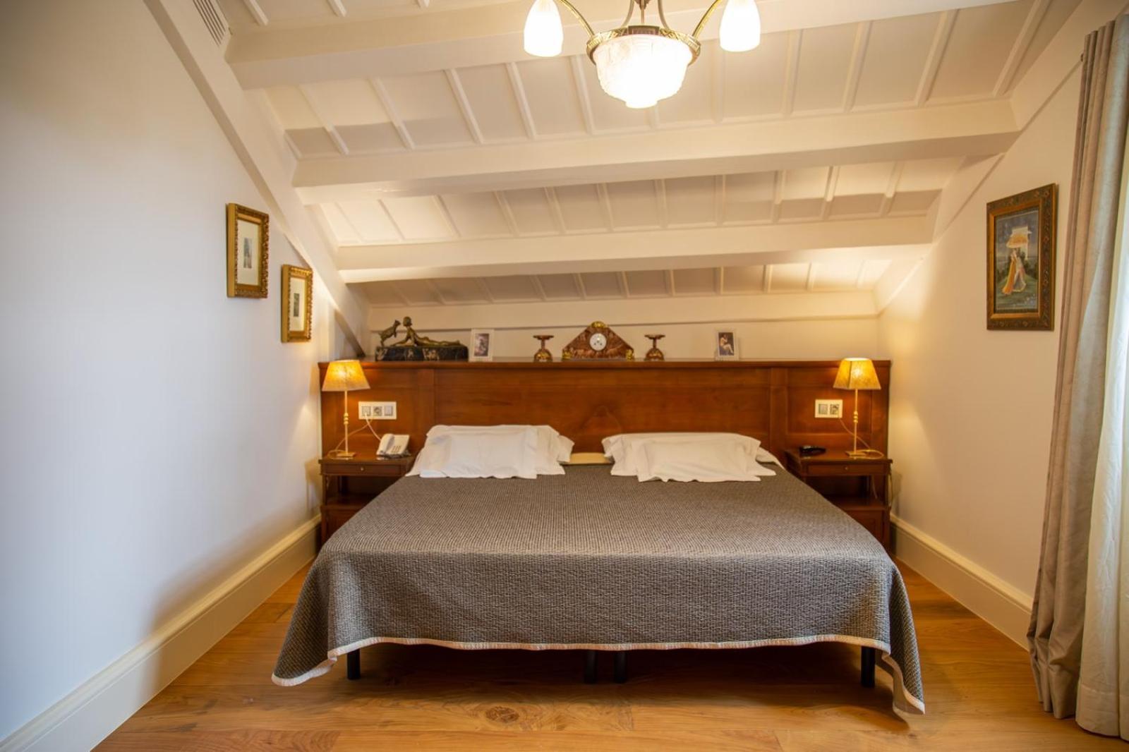 Hotel Monumento Pazo De Orban Lugo Room photo